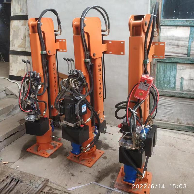 前锋区重汽蓝牌随车吊 3.2吨 国六动力强 液压驱动 农用自卸起重机